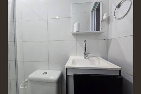Banheiro de casa à venda com 2 quartos, 100m² em Conjunto Residencial Jardim Canaa, São Paulo