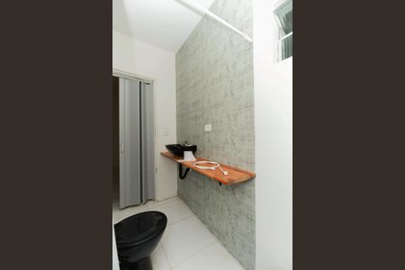 Banheiro de casa para alugar com 2 quartos, 50m² em Parque Mandaqui, São Paulo