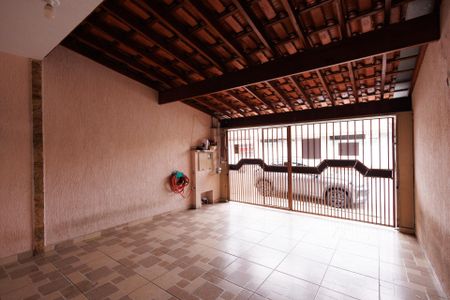 Casa de condomínio para alugar com 125m², 3 quartos e 2 vagas Casa de condomínio para alugar com 125m², 3 quartos e 2 vagasGaragem
