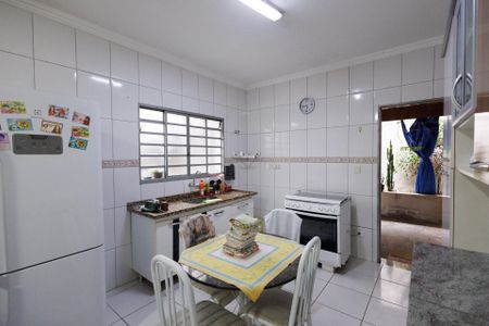 Casa de condomínio para alugar com 125m², 3 quartos e 2 vagas Casa de condomínio para alugar com 125m², 3 quartos e 2 vagasCozinha