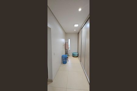 Corredor de casa de condomínio à venda com 4 quartos, 332m² em Residencial Real Park Sumaré, Sumaré