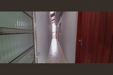 Casa para alugar com 40m², 1 quarto e 1 vaga Casa para alugar com 40m², 1 quarto e 1 vagaCorredor Externo