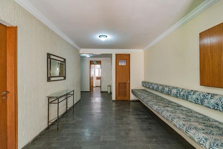 Hall de entrada de apartamento para alugar com 3 quartos, 63m² em Parque Bristol, São Paulo