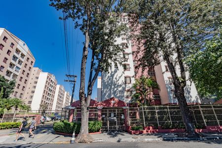 Fachada de apartamento à venda com 3 quartos, 63m² em Parque Bristol, São Paulo
