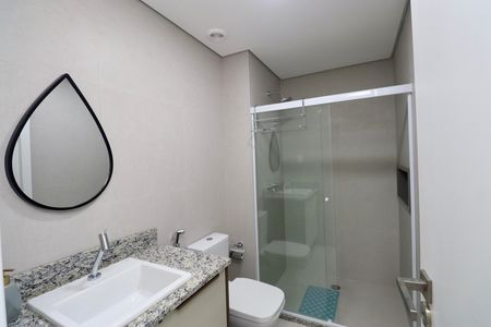 Banheiro de apartamento para alugar com 2 quartos, 68m² em Jaguaribe, Salvador