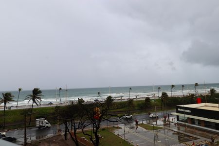 Vista de apartamento para alugar com 2 quartos, 68m² em Jaguaribe, Salvador