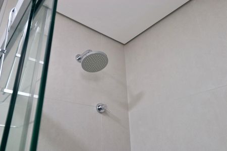 Banheiro de apartamento para alugar com 2 quartos, 68m² em Jaguaribe, Salvador