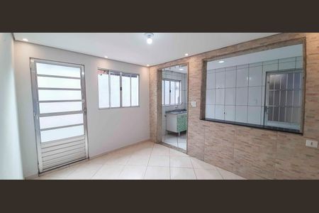 Casa para alugar com 60m², 2 quartos e 1 vaga