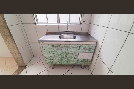Casa para alugar com 60m², 2 quartos e 1 vaga