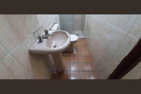 Casa para alugar com 60m², 2 quartos e 1 vaga