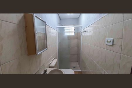 Banheiro de casa para alugar com 2 quartos, 60m² em Jardim das Flores, Osasco