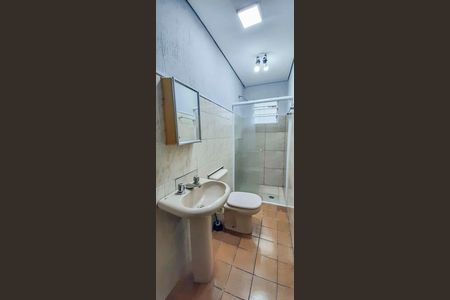 Banheiro de casa para alugar com 2 quartos, 60m² em Jardim das Flores, Osasco