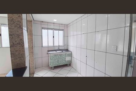 Casa para alugar com 60m², 2 quartos e 1 vaga