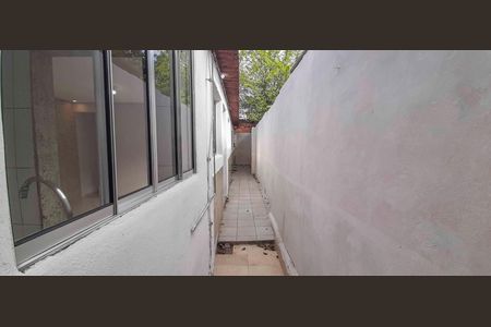 Casa para alugar com 60m², 2 quartos e 1 vaga Casa para alugar com 60m², 2 quartos e 1 vagaCorredor Externo