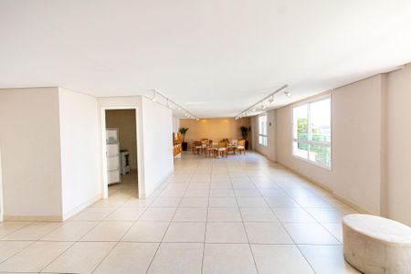 Apartamento à venda com 2 quartos, 49m² em Vila Mazzei, São Paulo