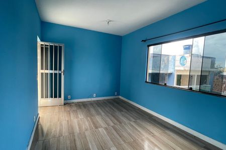 Sala de casa para alugar com 2 quartos, 80m² em Jardim Vinte E Cinco de Agosto, Duque de Caxias