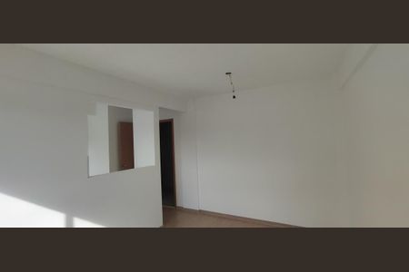 Sala de apartamento para alugar com 2 quartos, 42m² em Taquara, Rio de Janeiro