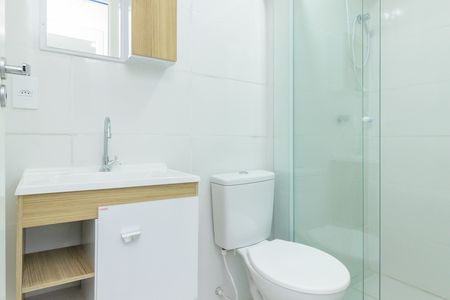 Banheiro de apartamento para alugar com 2 quartos, 70m² em Jaraguá, São Paulo