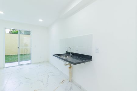 Cozinha de apartamento para alugar com 2 quartos, 70m² em Jaraguá, São Paulo