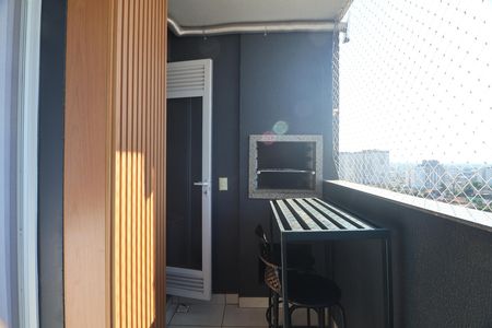 Sacada de apartamento à venda com 2 quartos, 54m² em Centro, Canoas