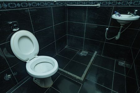Banheiro 1 de casa para alugar com 3 quartos, 153m² em Campo Grande, Rio de Janeiro