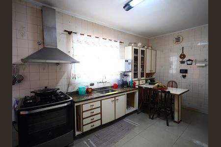 Casa para alugar com 350m², 3 quartos e 2 vagasCozinha