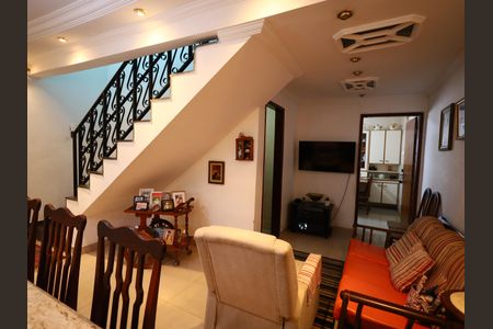 Casa para alugar com 350m², 3 quartos e 2 vagasSala