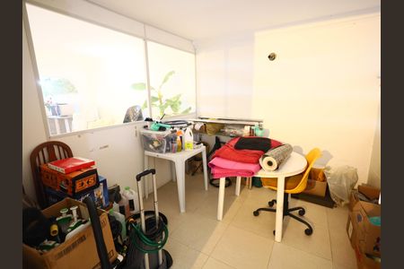 Casa para alugar com 350m², 3 quartos e 2 vagasSalão
