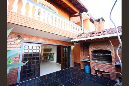 Casa para alugar com 350m², 3 quartos e 2 vagasChurrasqueira