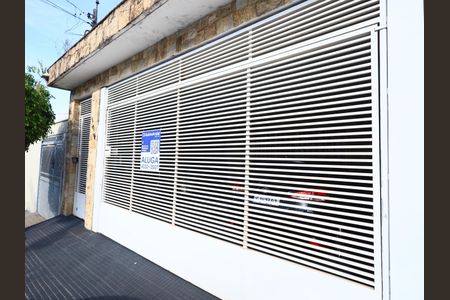 Casa para alugar com 350m², 3 quartos e 2 vagasFachada