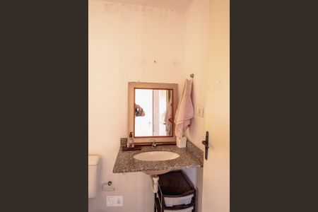 Banheiro de apartamento à venda com 3 quartos, 74m² em Vila Carlos de Campos, São Paulo