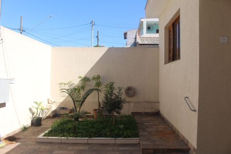 Quintal de casa à venda com 2 quartos, 105m² em Santa Maria, São Caetano do Sul