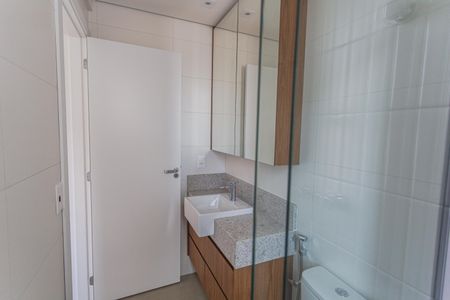 Apartamento para alugar com 63m², 2 quartos e 1 vaga Apartamento para alugar com 63m², 2 quartos e 1 vagaBanheiro da Suíte 1