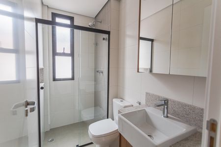 Apartamento para alugar com 63m², 2 quartos e 1 vaga Apartamento para alugar com 63m², 2 quartos e 1 vagaBanheiro da Suíte 2