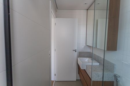 Apartamento para alugar com 63m², 2 quartos e 1 vaga Apartamento para alugar com 63m², 2 quartos e 1 vagaBanheiro da Suíte 1