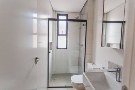 Apartamento para alugar com 63m², 2 quartos e 1 vaga Apartamento para alugar com 63m², 2 quartos e 1 vagaBanheiro da Suíte 2
