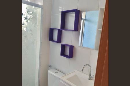 Banheiro  de apartamento à venda com 2 quartos, 56m² em Lundcéia, Lagoa Santa