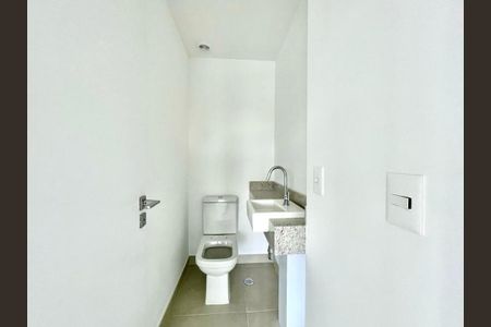 Apartamento à venda com 111m², 3 quartos e 2 vagas Apartamento à venda com 111m², 3 quartos e 2 vagasBanheiro