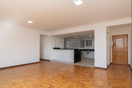 Apartamento para alugar com 3 quartos, 118m² em Bela Vista, São Paulo