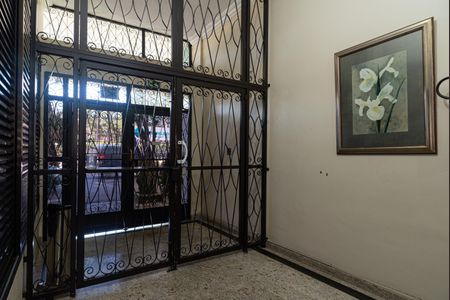 Área comum - Entrada do Edifício de apartamento para alugar com 3 quartos, 118m² em Bela Vista, São Paulo