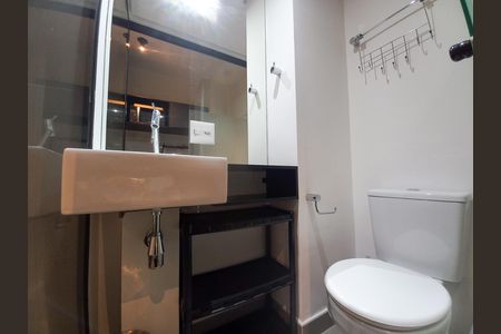 Banheiro de kitnet/studio para alugar com 1 quarto, 11m² em Campos Elíseos, São Paulo