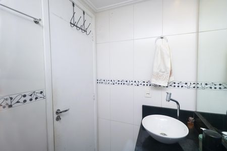 Banheiro Social de apartamento à venda com 3 quartos, 63m² em Parque Sao Vicente, Santo André