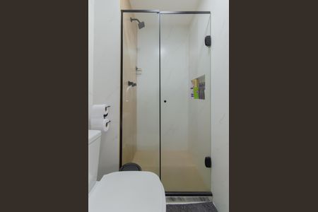 Banheiro de apartamento à venda com 2 quartos, 38m² em Vila Independencia, São Paulo