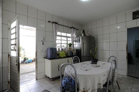 Casa para alugar com 110m², 2 quartos e 3 vagas Casa para alugar com 110m², 2 quartos e 3 vagasCozinha