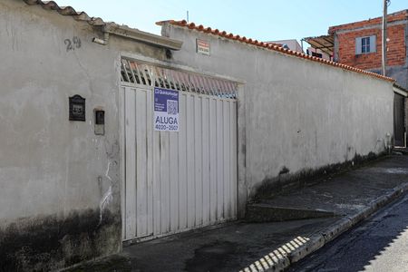 Casa para alugar com 110m², 2 quartos e 3 vagas Casa para alugar com 110m², 2 quartos e 3 vagasFachada