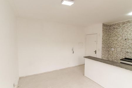 Sala de apartamento para alugar com 2 quartos, 51m² em Vila Mazzei, São Paulo