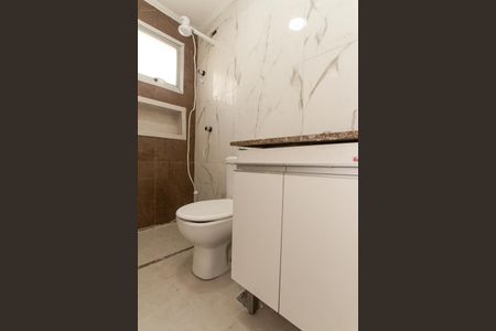 Banheiro de apartamento para alugar com 2 quartos, 51m² em Vila Mazzei, São Paulo