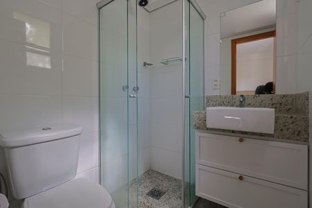 Apartamento para alugar com 48m², 1 quarto e 1 vaga Apartamento para alugar com 48m², 1 quarto e 1 vagaBanheiro social