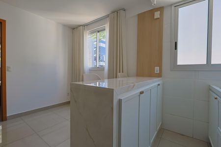 Apartamento para alugar com 48m², 1 quarto e 1 vaga Apartamento para alugar com 48m², 1 quarto e 1 vagaSala/cozinha
