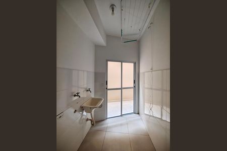 Área de Serviço de apartamento para alugar com 2 quartos, 57m² em Vila Paiva, São Paulo